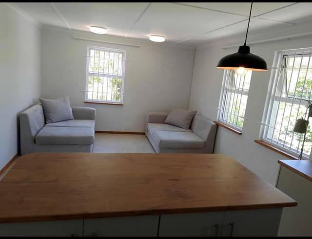 1 BEDROOM PROPERTY TO RENT IN STELLENBOSCH CENTRAL